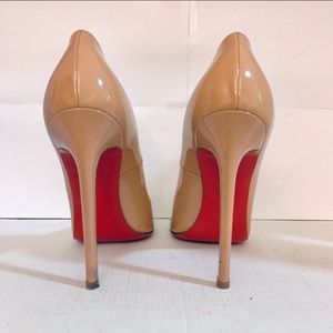 Louboutin lady Lynch 120 Nude Patent Pump.